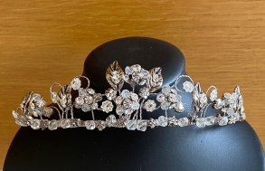 Silver tiara with black 33mm 